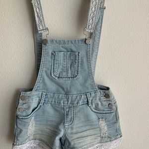 Overall shorts